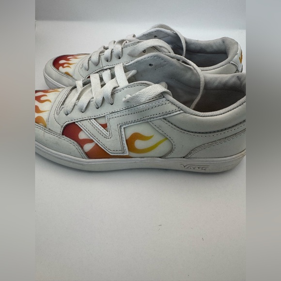 VANS Lowland Comfy Cush Leather Lenticular Flames Fire Mens 9 / Womens 10.5 - Picture 1 of 16